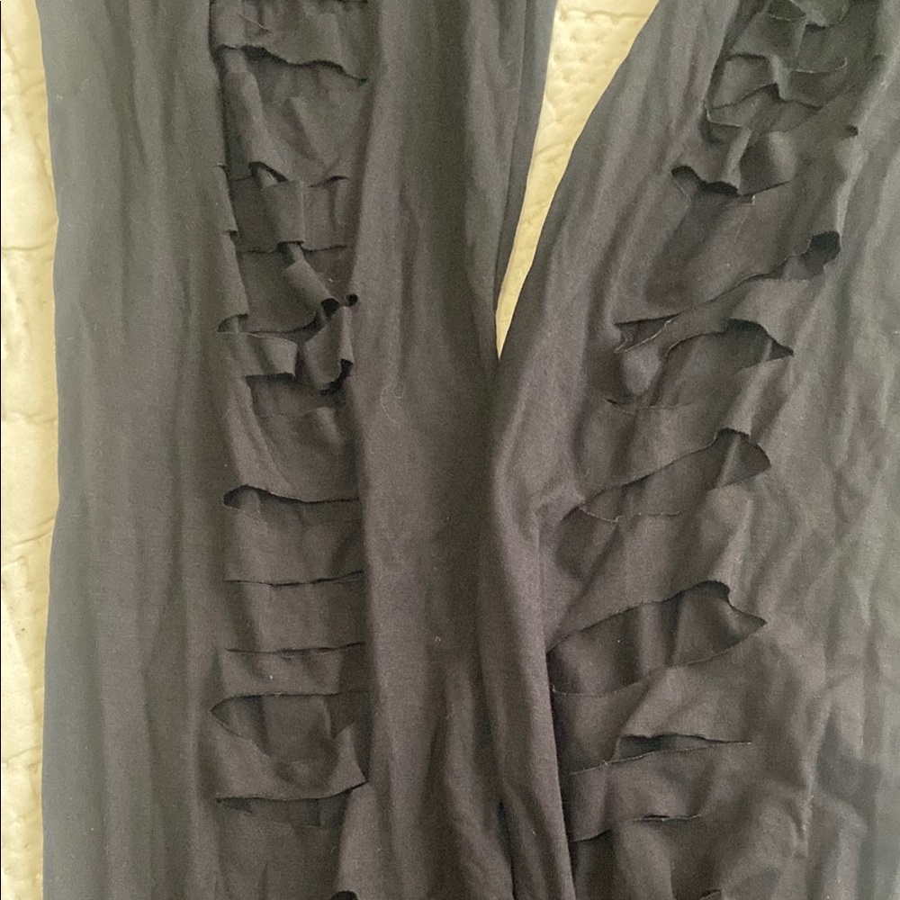 Black Ruffled Leggings - Picture 2 of 4